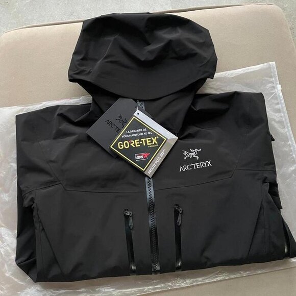 ARC’TERYX Alpha SV Men's Black Jacket - Picture 1 of 7